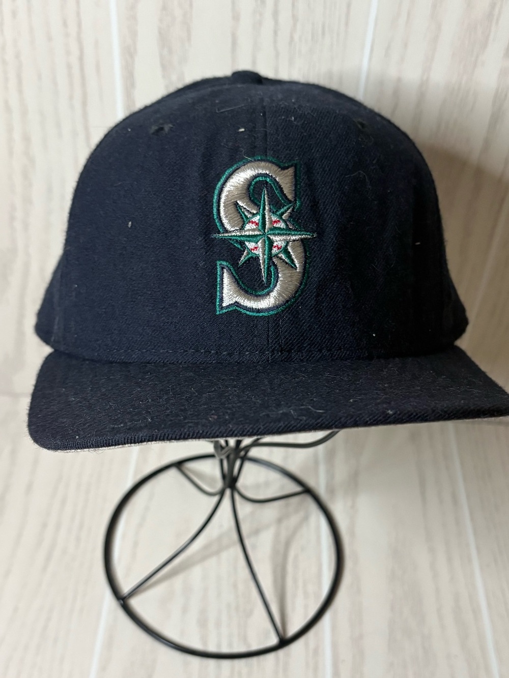 Vintage New Era Seattle Mariners Fitted Hat Cap